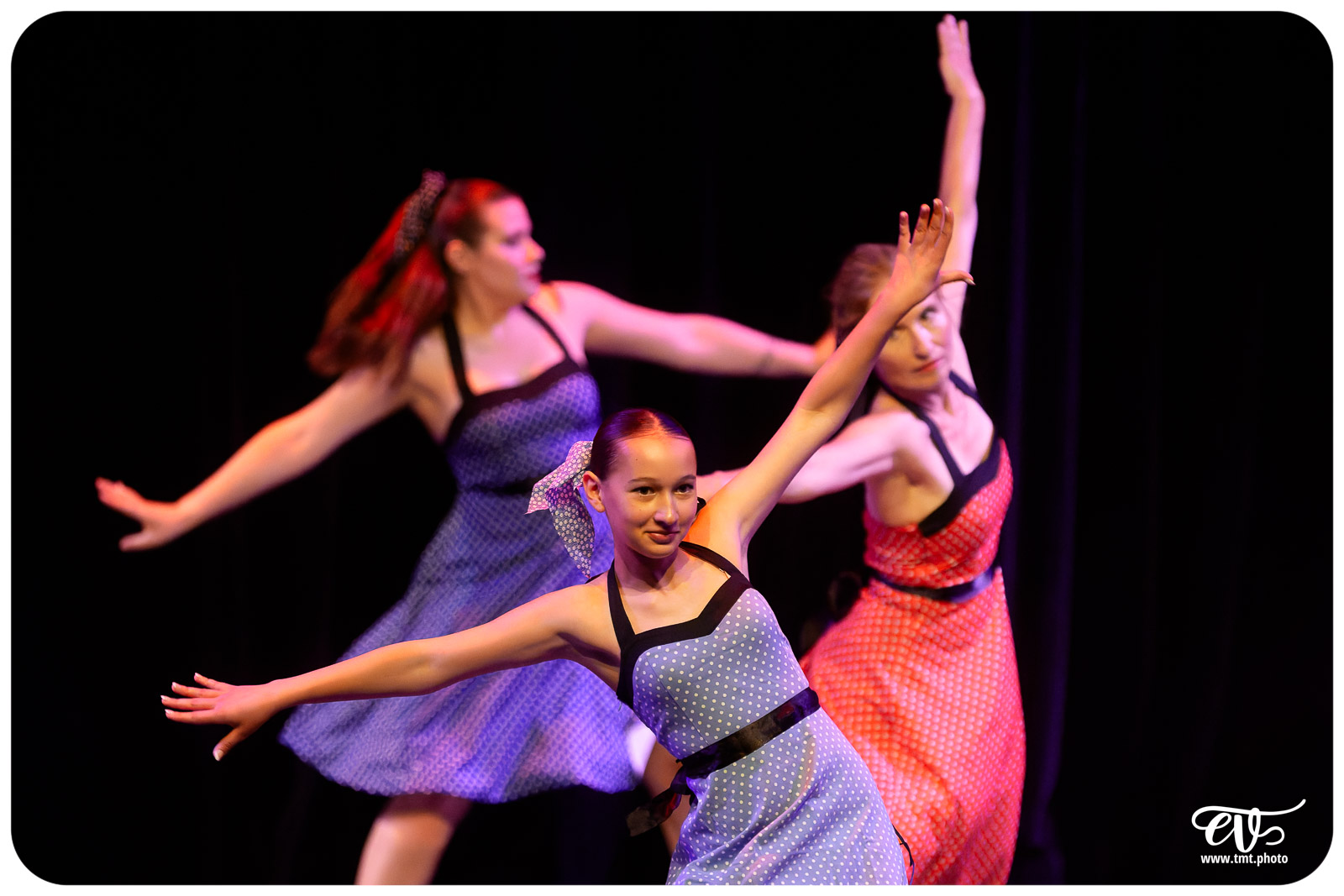 ECOLE DE DANSE CÉCILE ADAMOW
